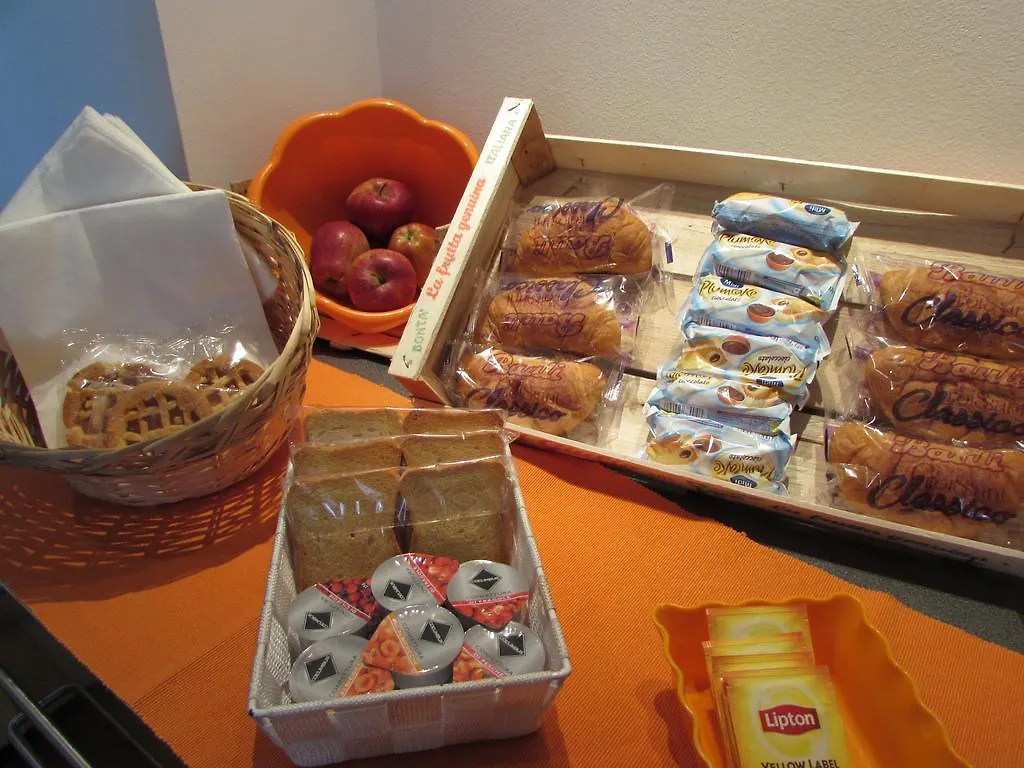 Bed & Breakfast Innperfect Room Central Station Milan